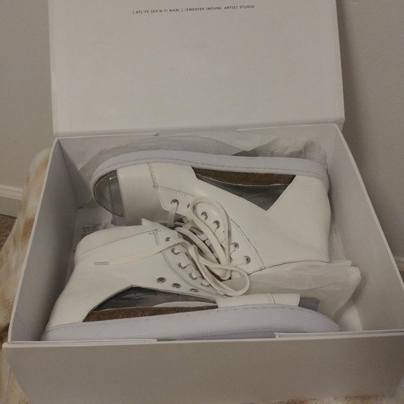 Aeria Nappa Leather Peep-Toe Sneaker Size Misses 10 M - Picture 3 of 10